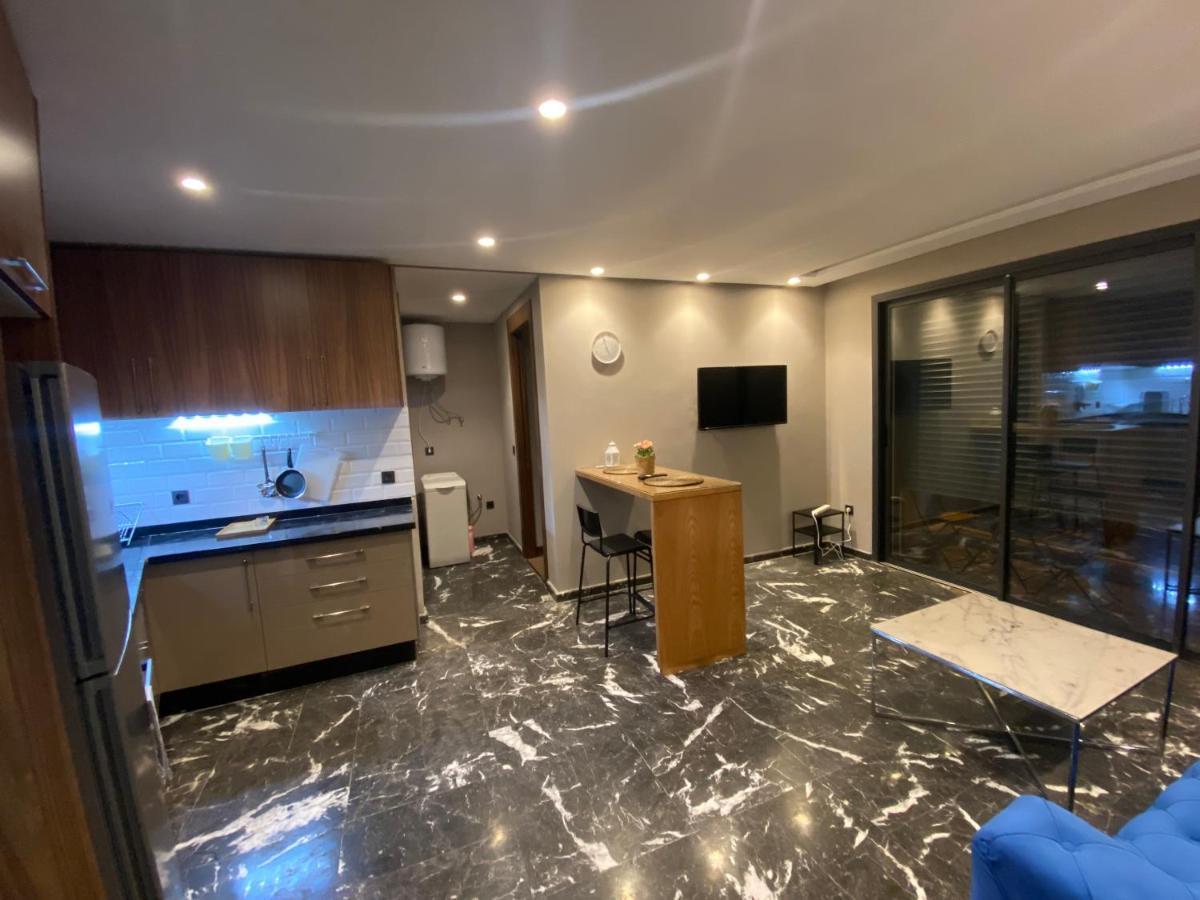 Lovely 1-Bedroom Rental Unit Near 2Mars/Habous Casablanca Bagian luar foto