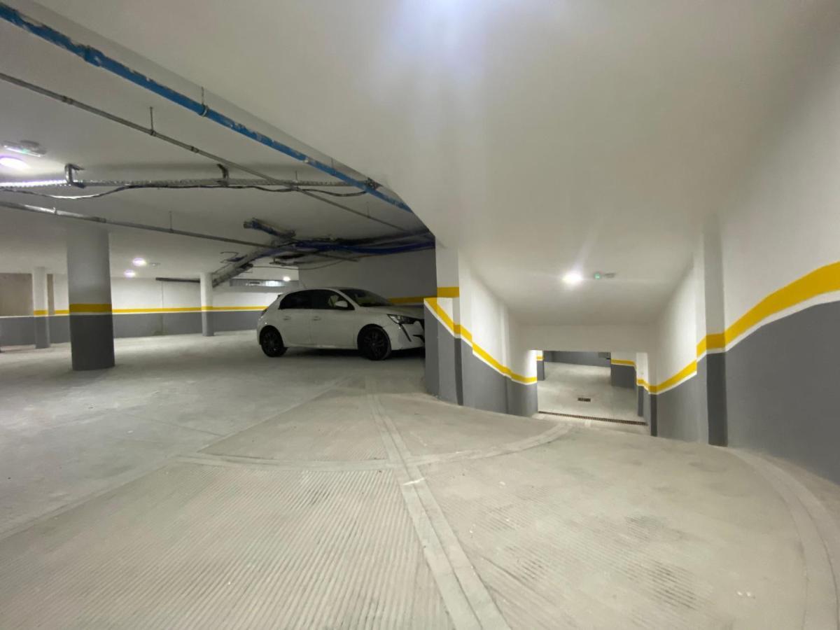 Lovely 1-Bedroom Rental Unit Near 2Mars/Habous Casablanca Bagian luar foto