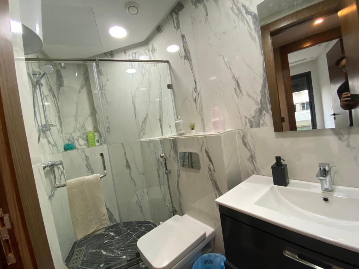 Lovely 1-Bedroom Rental Unit Near 2Mars/Habous Casablanca Bagian luar foto
