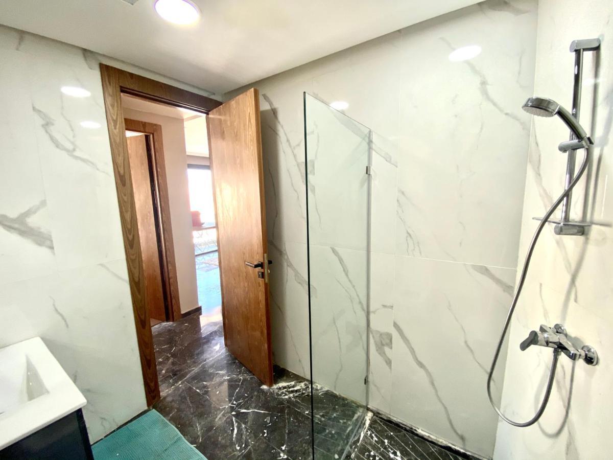 Lovely 1-Bedroom Rental Unit Near 2Mars/Habous Casablanca Bagian luar foto