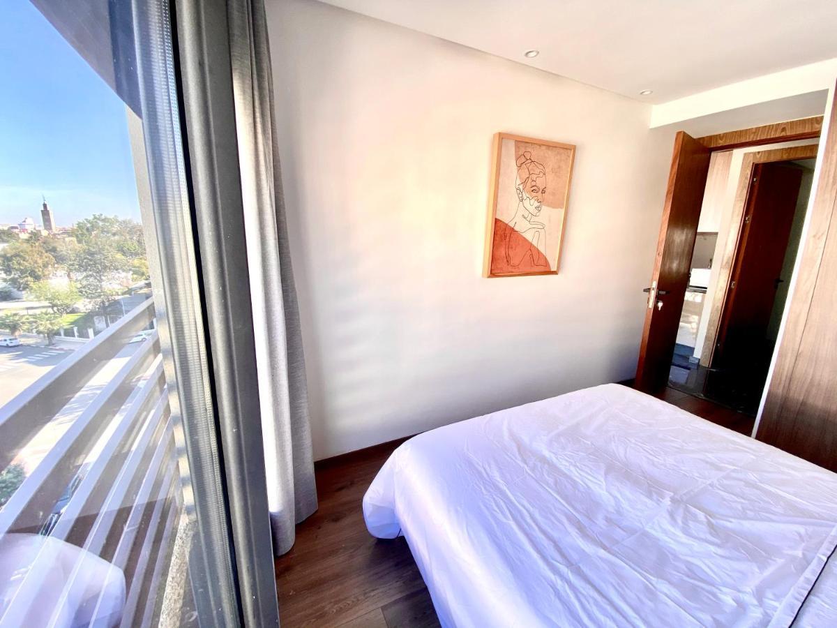 Lovely 1-Bedroom Rental Unit Near 2Mars/Habous Casablanca Bagian luar foto
