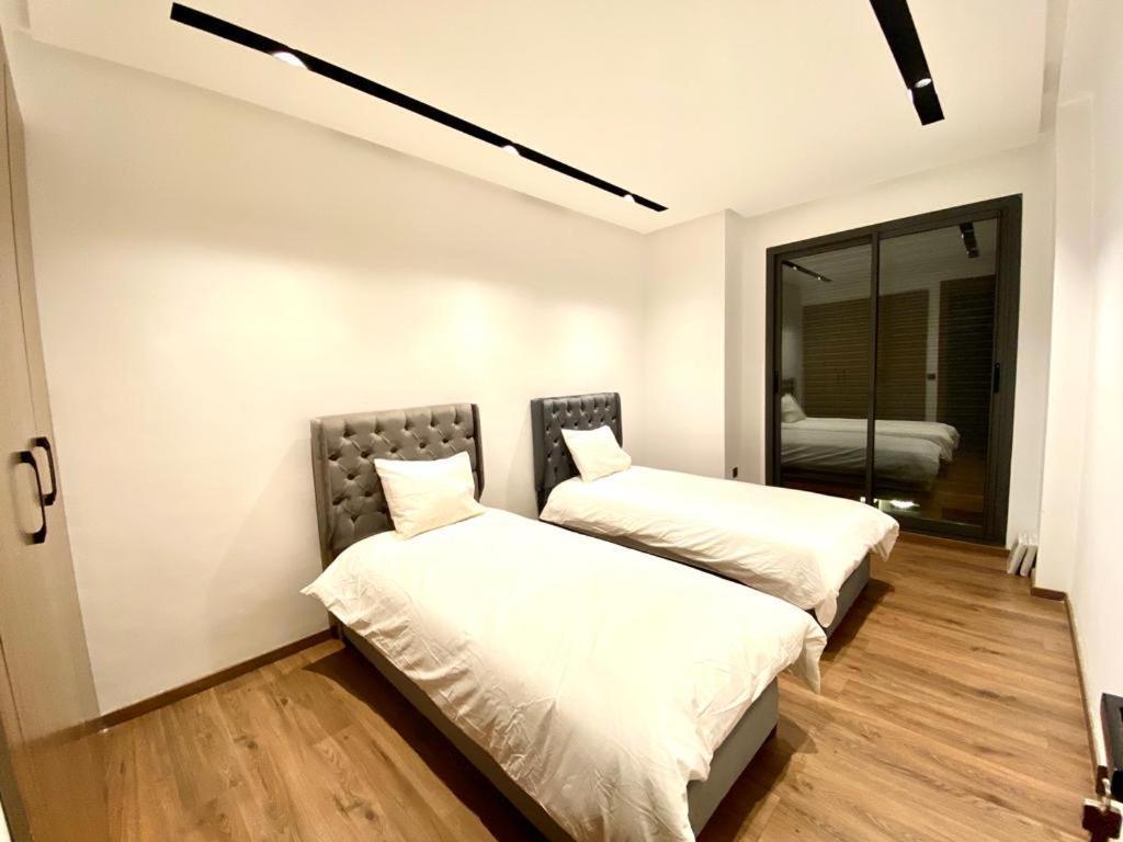 Lovely 1-Bedroom Rental Unit Near 2Mars/Habous Casablanca Bagian luar foto